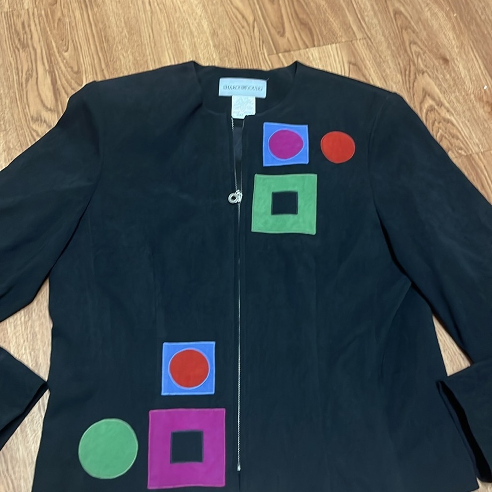 Black Zip-Front Jacket with Color-Block Appliqué - Picture 5 of 9